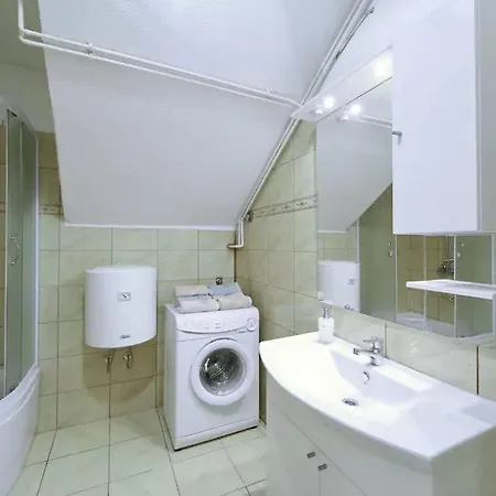 Marika Apartment *